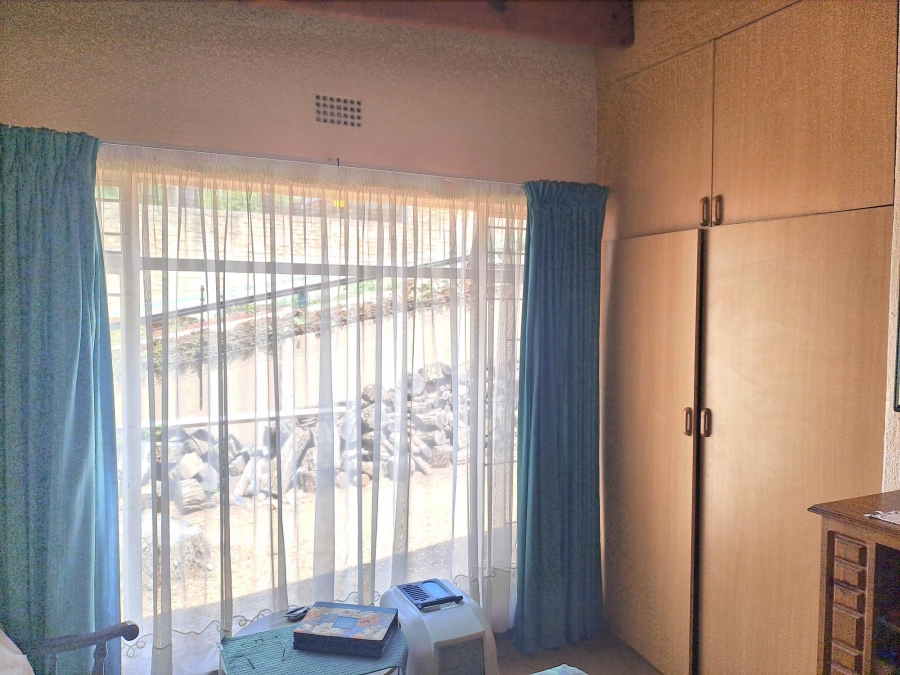 3 Bedroom Property for Sale in Wilro Park Gauteng