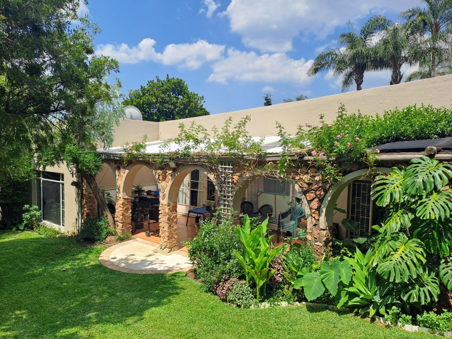 3 Bedroom Property for Sale in Wilro Park Gauteng