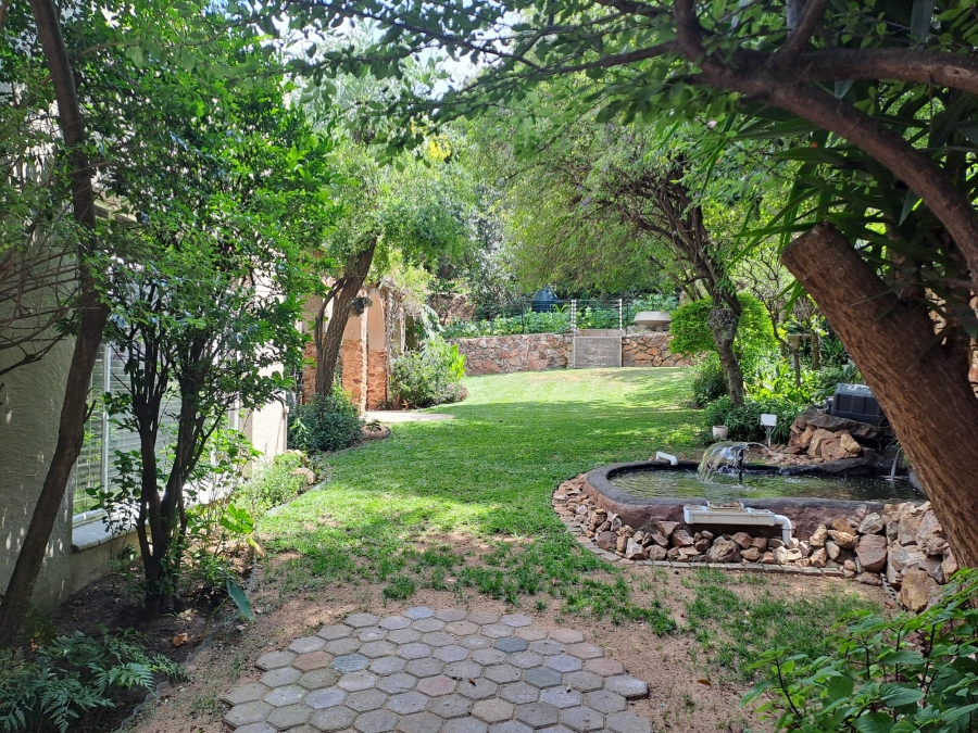 3 Bedroom Property for Sale in Wilro Park Gauteng