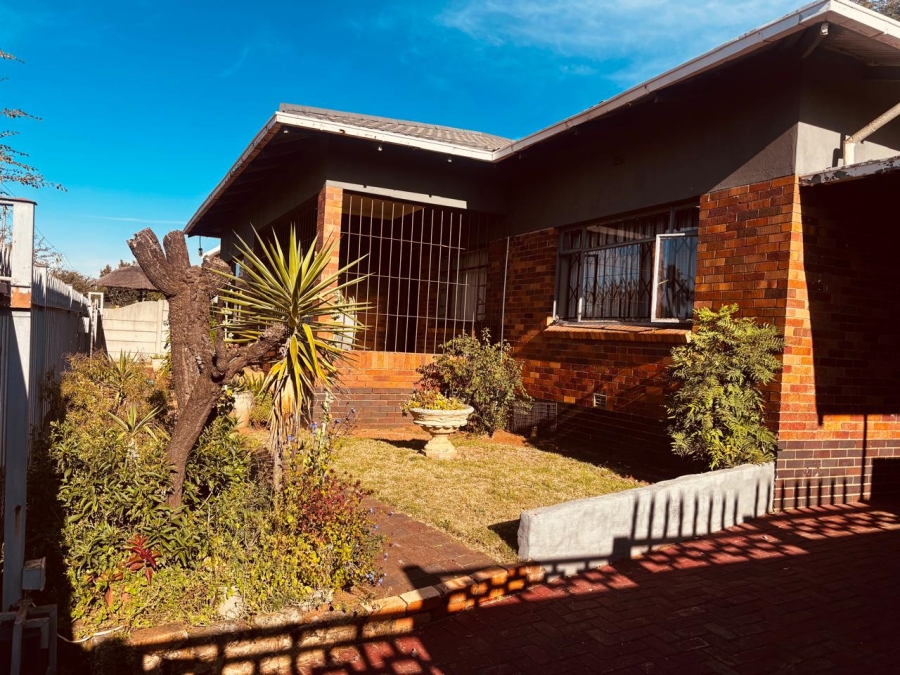 3 Bedroom Property for Sale in Wentworth Park Gauteng