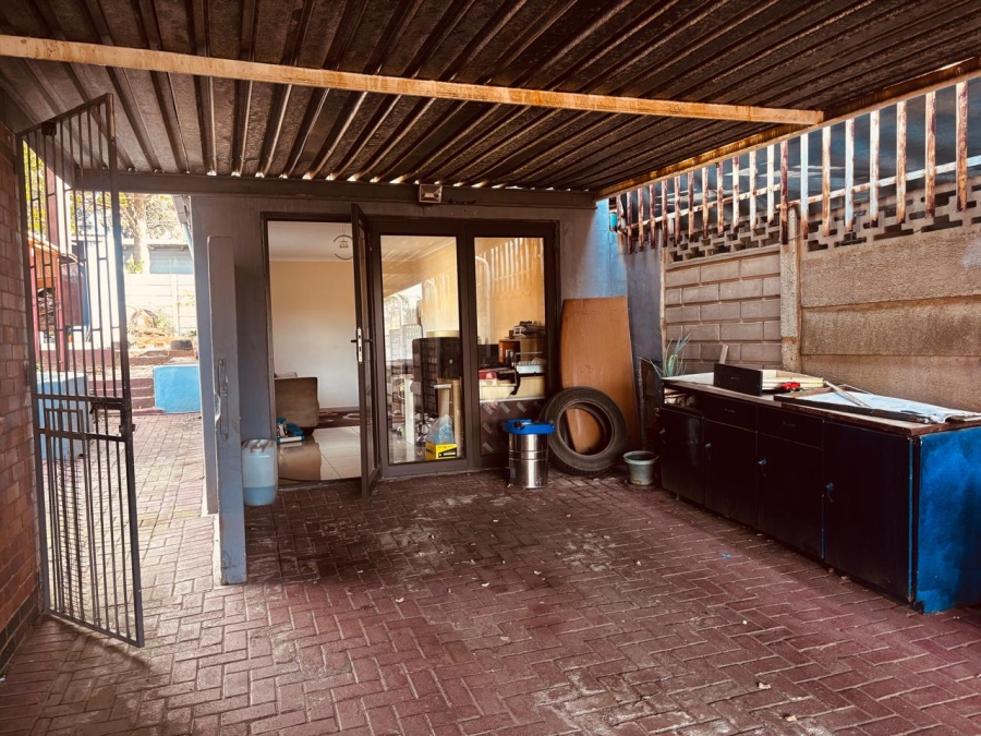 3 Bedroom Property for Sale in Wentworth Park Gauteng