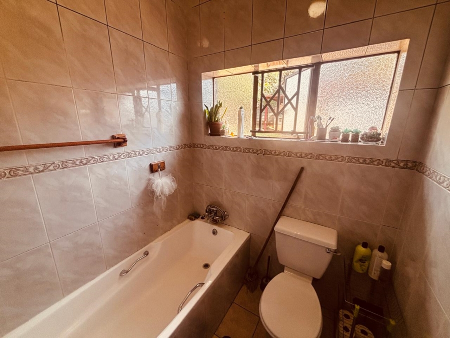 3 Bedroom Property for Sale in Wentworth Park Gauteng