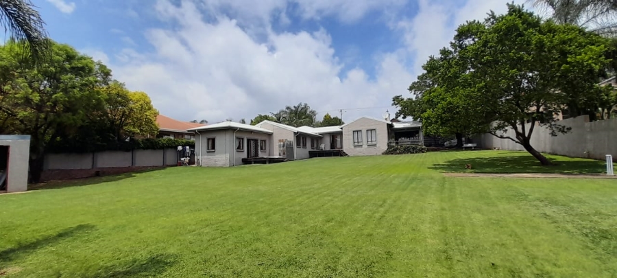 5 Bedroom Property for Sale in Waterkloof Ridge Gauteng