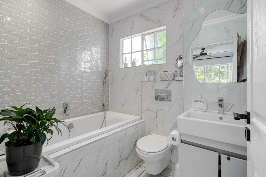 1 Bedroom Property for Sale in Paulshof Gauteng