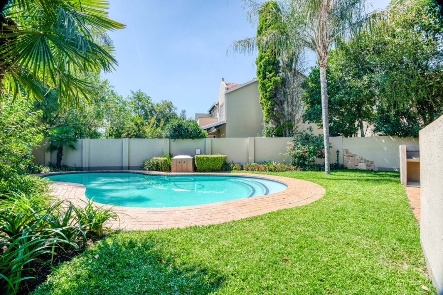 1 Bedroom Property for Sale in Paulshof Gauteng