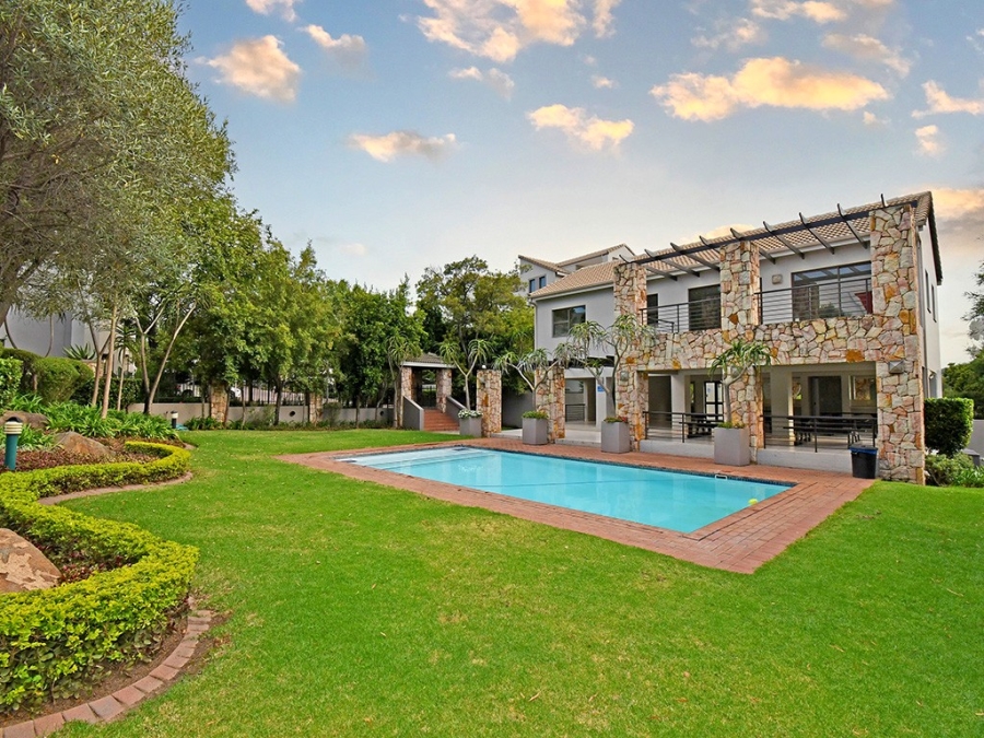 1 Bedroom Property for Sale in Bryanston Gauteng