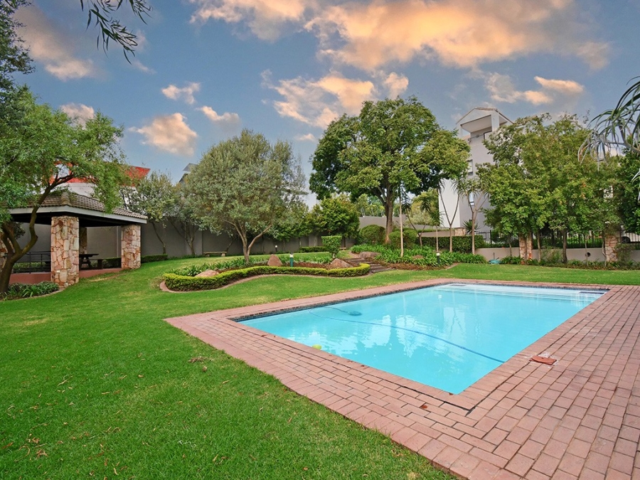 1 Bedroom Property for Sale in Bryanston Gauteng