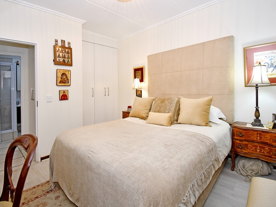 1 Bedroom Property for Sale in Bryanston Gauteng