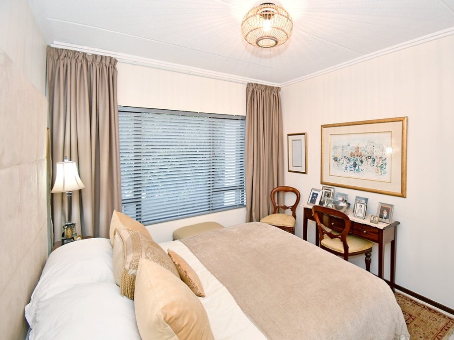 1 Bedroom Property for Sale in Bryanston Gauteng