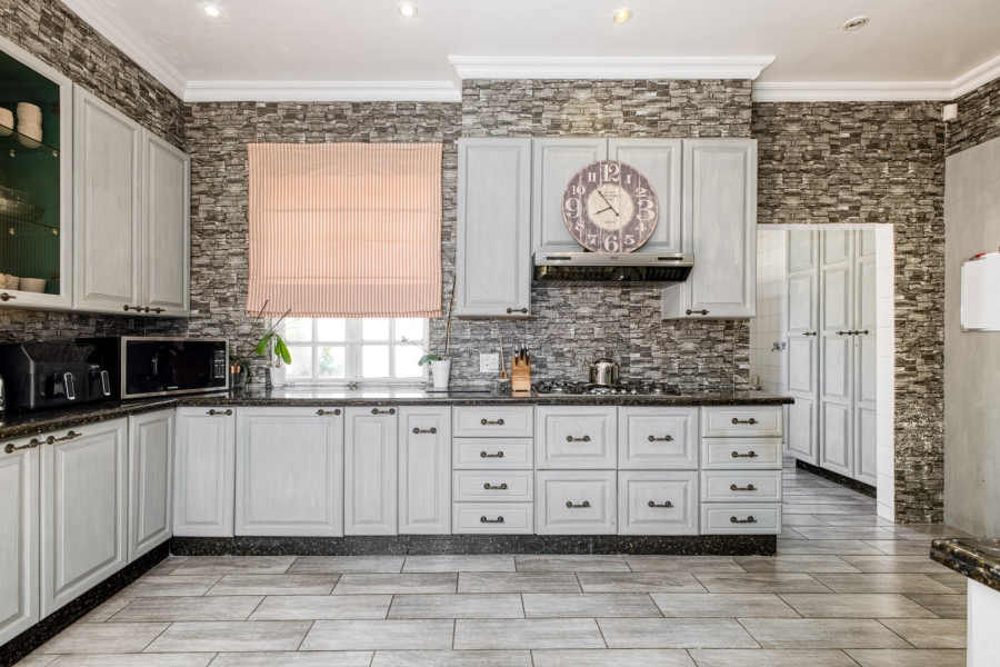 4 Bedroom Property for Sale in Victory Park Gauteng