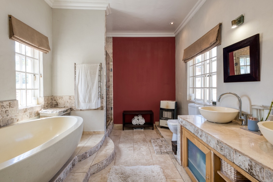 4 Bedroom Property for Sale in Victory Park Gauteng