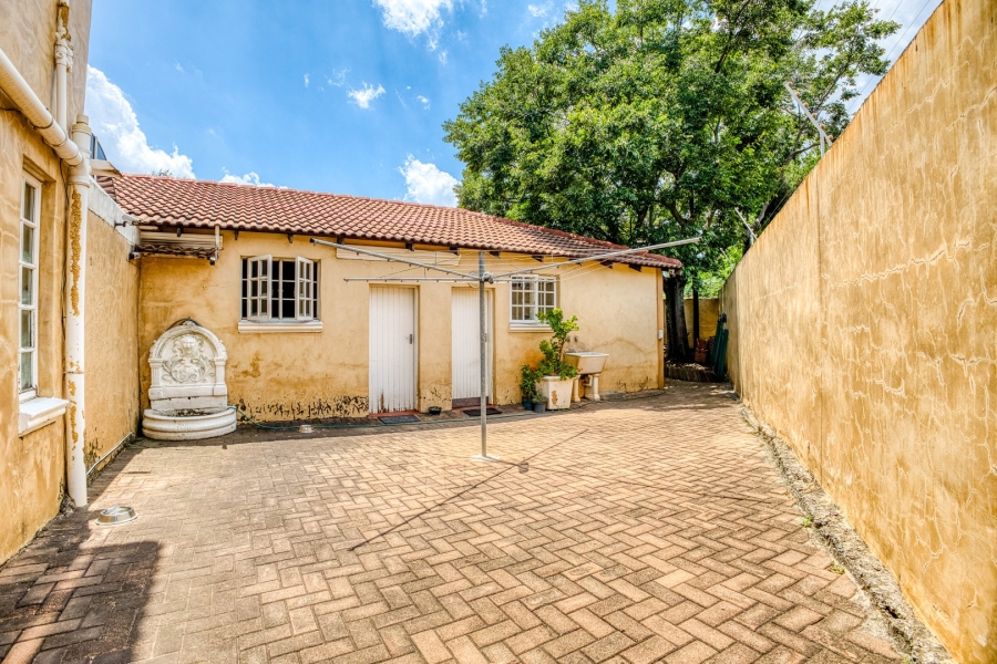 4 Bedroom Property for Sale in Victory Park Gauteng