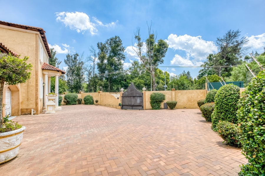 4 Bedroom Property for Sale in Victory Park Gauteng