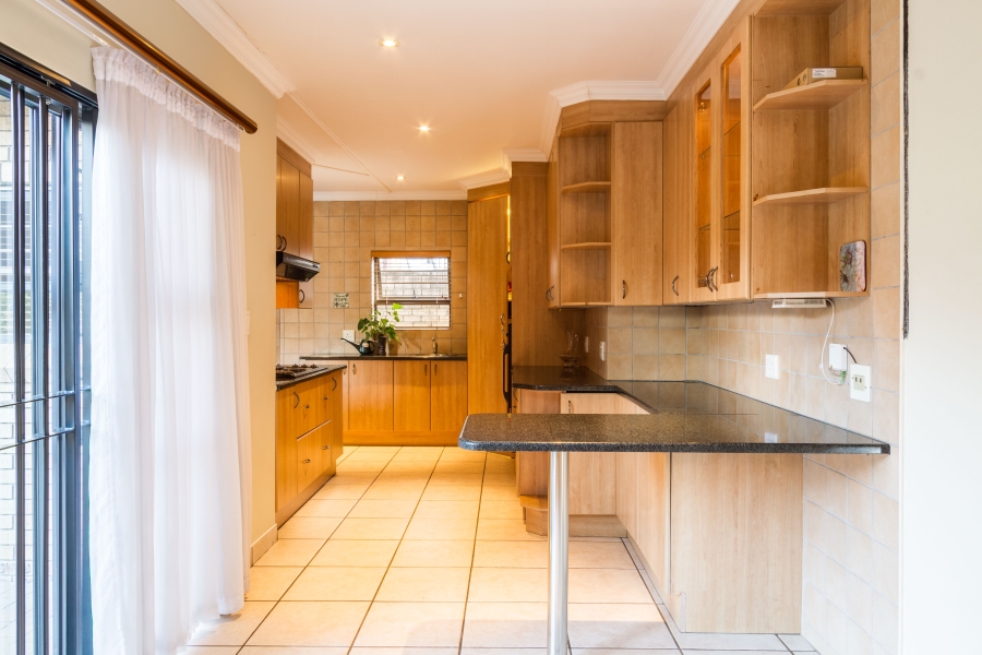 3 Bedroom Property for Sale in Equestria Gauteng