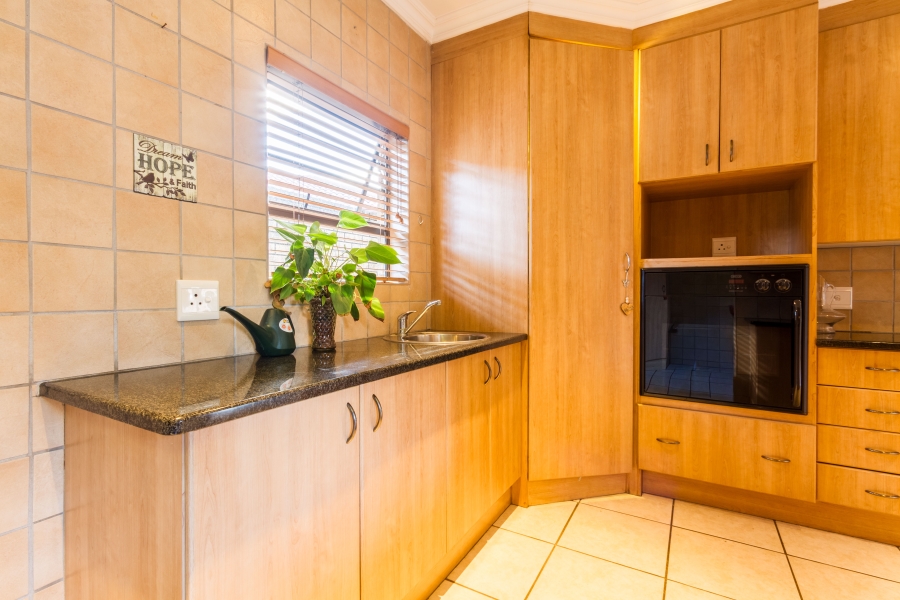 3 Bedroom Property for Sale in Equestria Gauteng