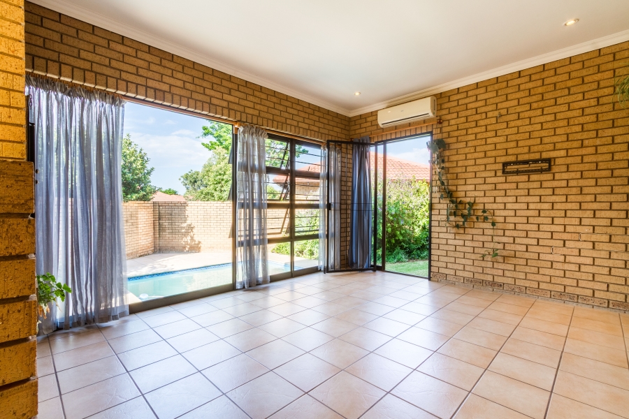 3 Bedroom Property for Sale in Equestria Gauteng