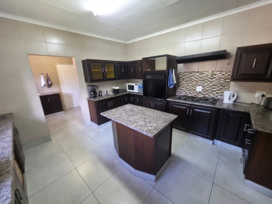 3 Bedroom Property for Sale in Waverley Gauteng