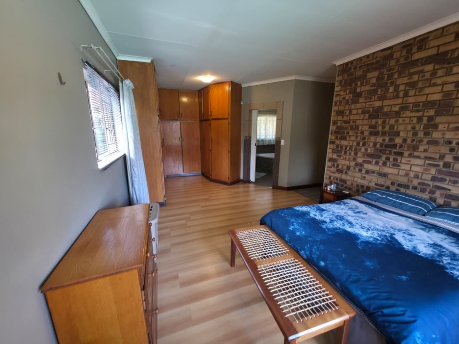 3 Bedroom Property for Sale in Waverley Gauteng