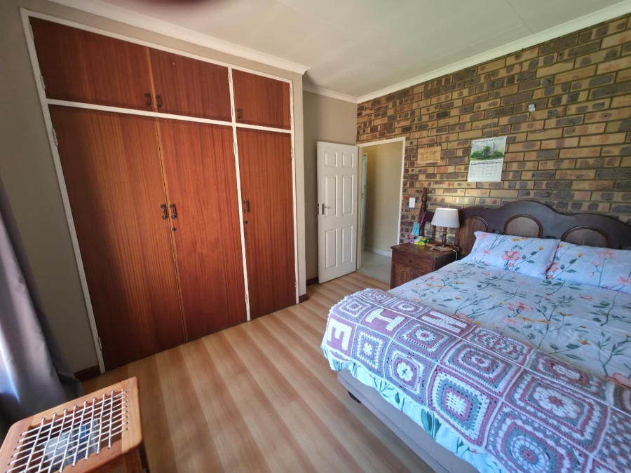 3 Bedroom Property for Sale in Waverley Gauteng