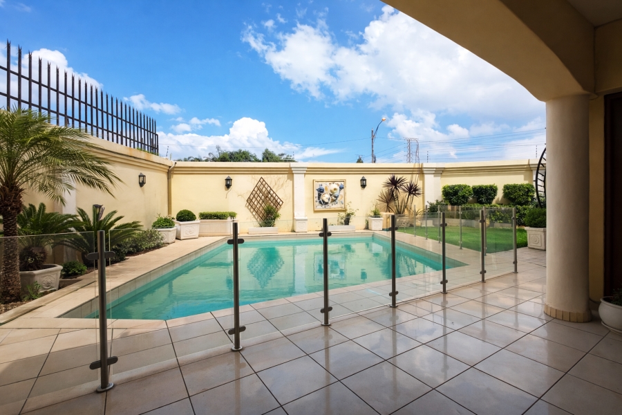 7 Bedroom Property for Sale in Crown North Gauteng