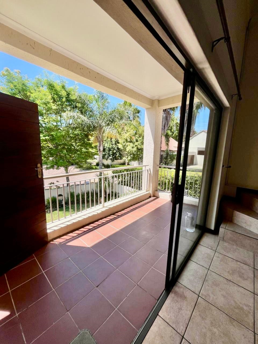 To Let 3 Bedroom Property for Rent in Sunninghill Gauteng