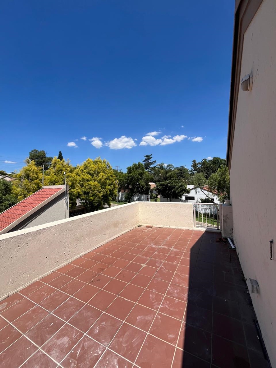 To Let 3 Bedroom Property for Rent in Sunninghill Gauteng