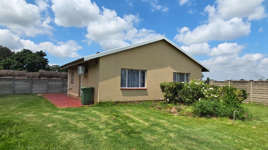 5 Bedroom Property for Sale in Buyscelia Gauteng