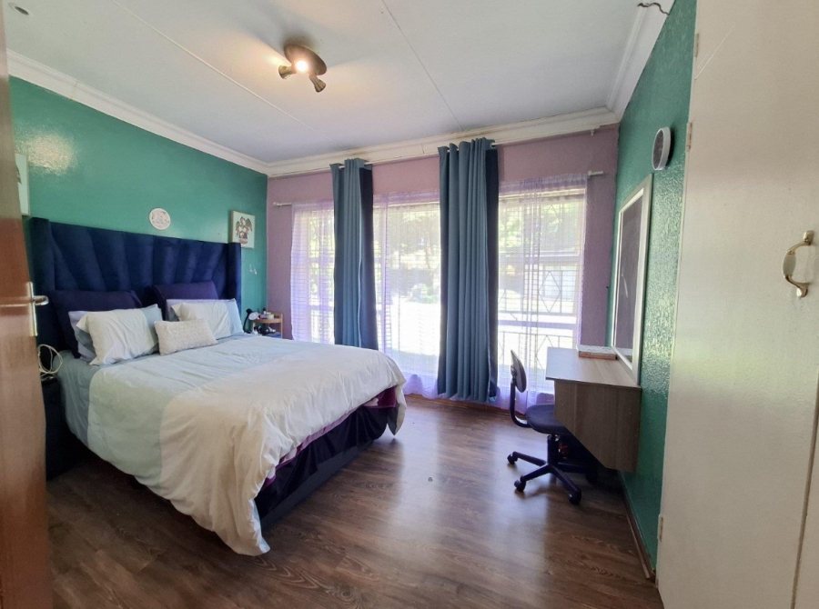 5 Bedroom Property for Sale in Buyscelia Gauteng