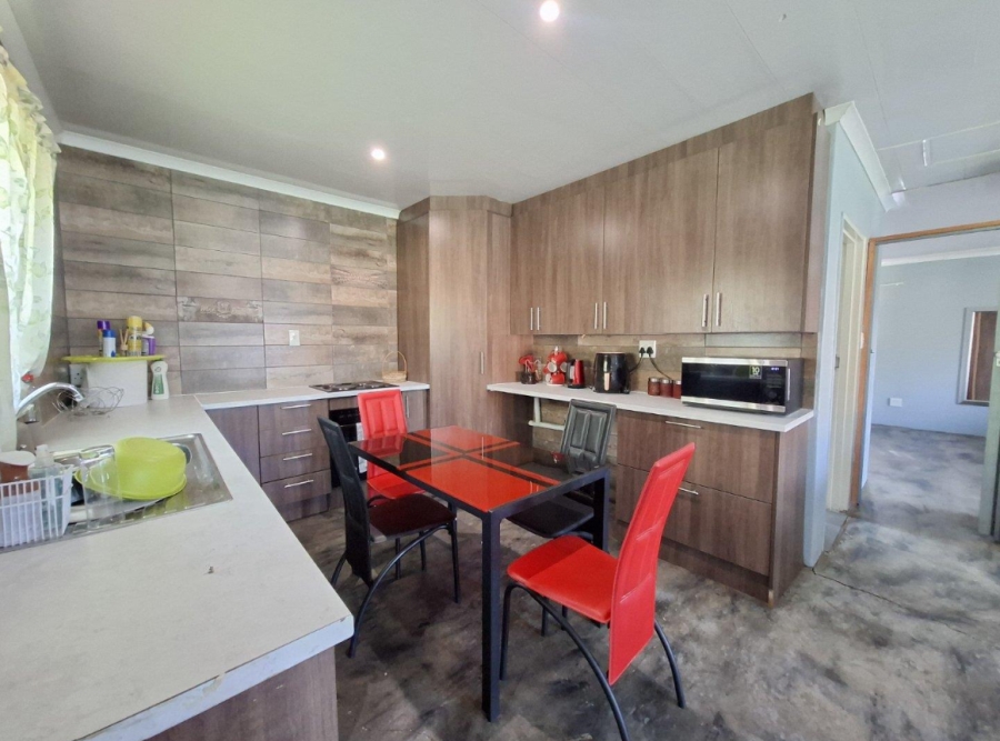 5 Bedroom Property for Sale in Buyscelia Gauteng