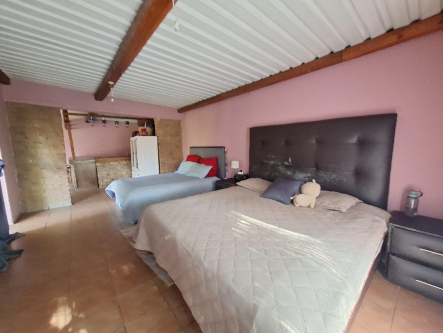 5 Bedroom Property for Sale in Buyscelia Gauteng