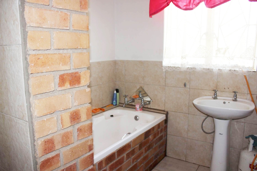 7 Bedroom Property for Sale in Swacina Park A H Gauteng