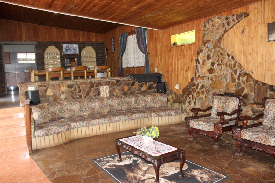 7 Bedroom Property for Sale in Swacina Park A H Gauteng