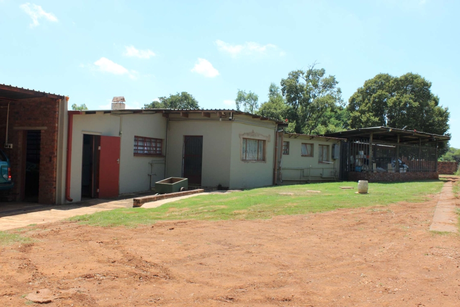 7 Bedroom Property for Sale in Swacina Park A H Gauteng