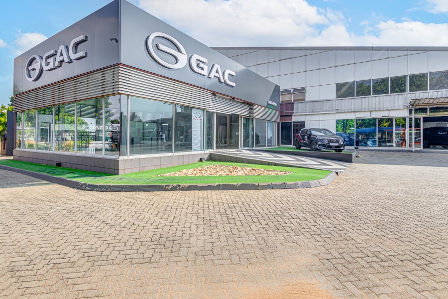 To Let commercial Property for Rent in Randjespark Gauteng