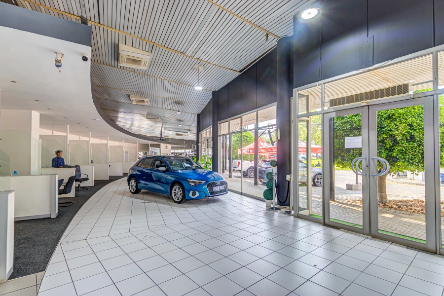 To Let commercial Property for Rent in Randjespark Gauteng