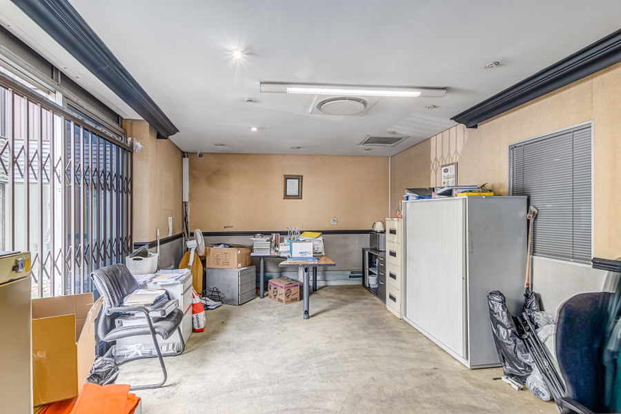 To Let commercial Property for Rent in Randjespark Gauteng