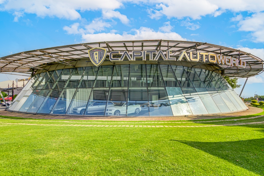 To Let commercial Property for Rent in Randjespark Gauteng