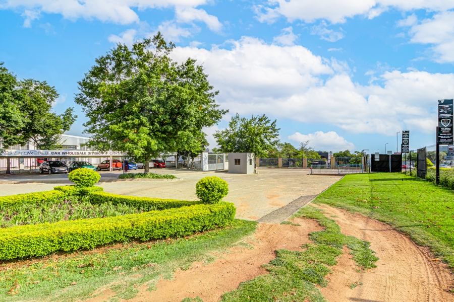 To Let commercial Property for Rent in Randjespark Gauteng