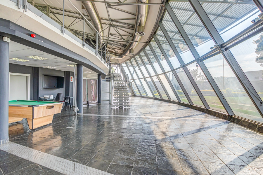 To Let commercial Property for Rent in Randjespark Gauteng
