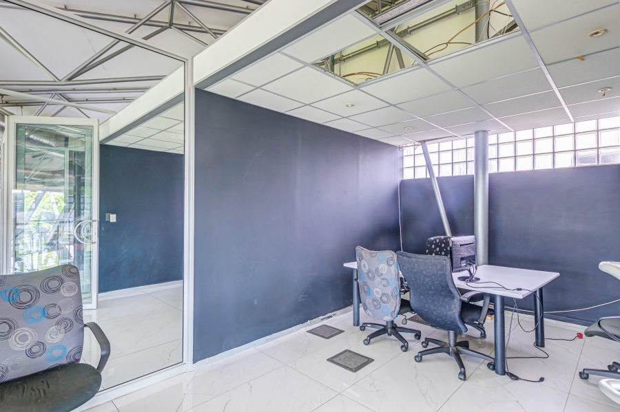 To Let commercial Property for Rent in Randjespark Gauteng