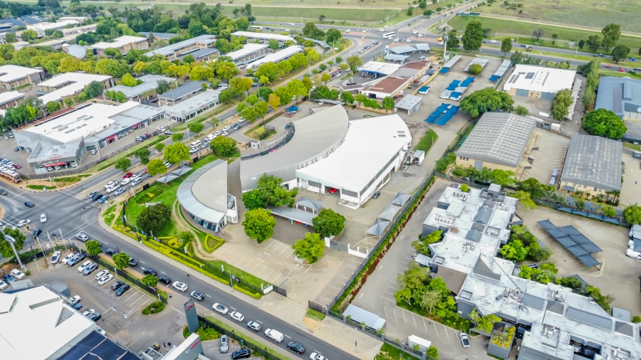 To Let commercial Property for Rent in Randjespark Gauteng