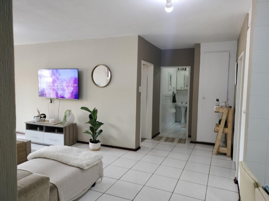 2 Bedroom Property for Sale in Bassonia Gauteng