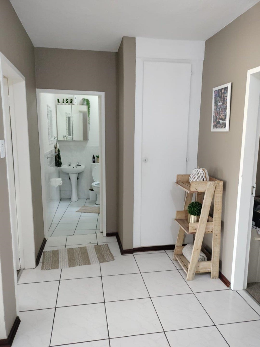 2 Bedroom Property for Sale in Bassonia Gauteng