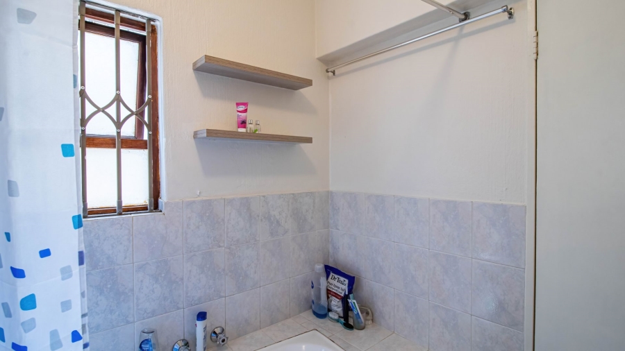 2 Bedroom Property for Sale in Bassonia Gauteng