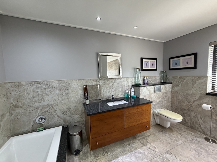 4 Bedroom Property for Sale in Eye of Africa Gauteng