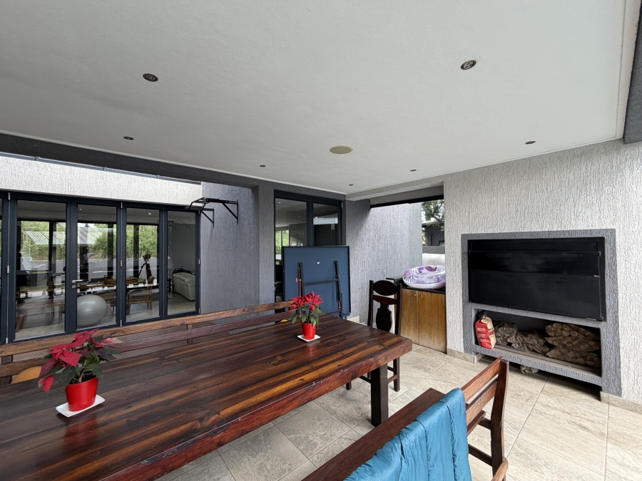 4 Bedroom Property for Sale in Eye of Africa Gauteng