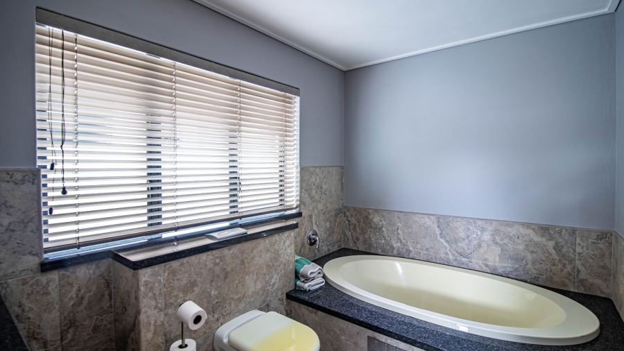 4 Bedroom Property for Sale in Eye of Africa Gauteng