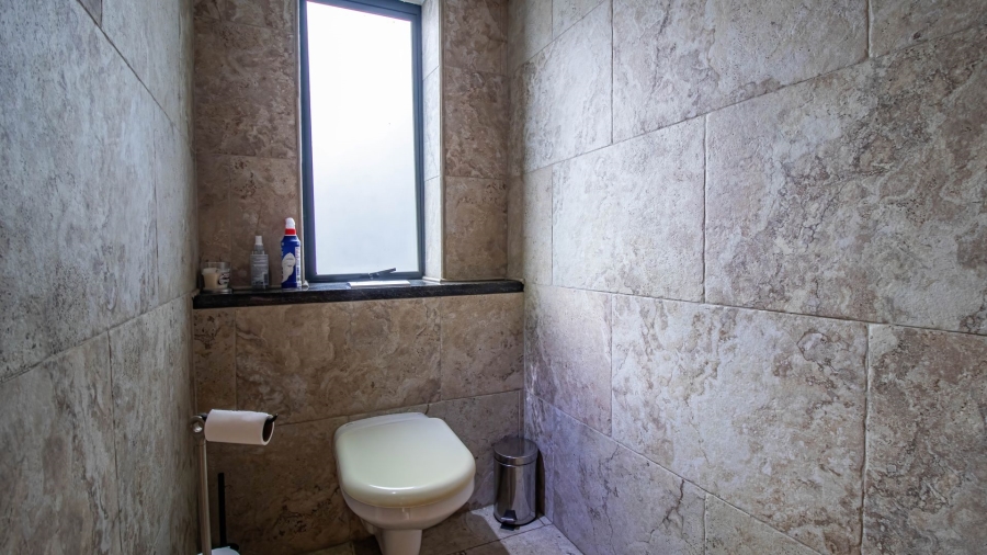 4 Bedroom Property for Sale in Eye of Africa Gauteng