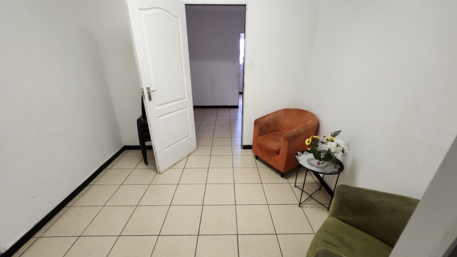 10 Bedroom Property for Sale in Eldoraigne Gauteng