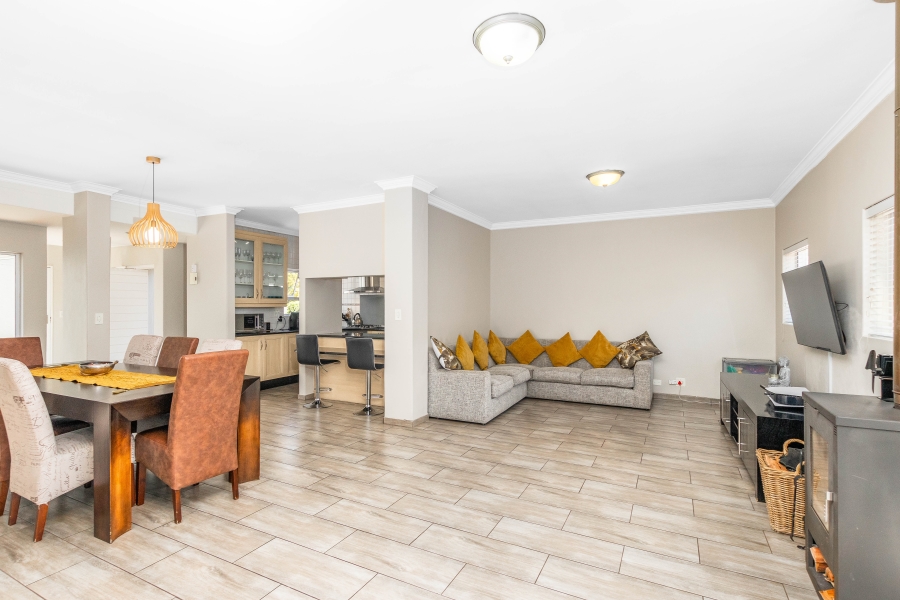 To Let 3 Bedroom Property for Rent in Kyalami Estates Gauteng